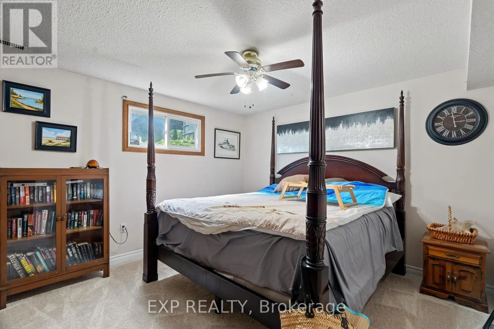 8458 LAZY LANE
