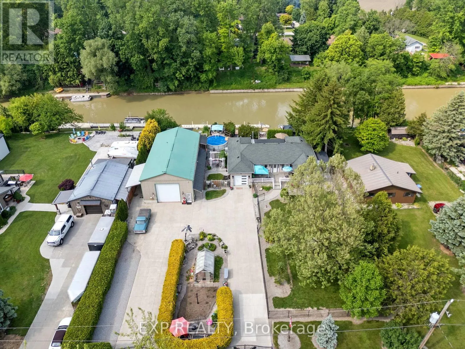 8458 LAZY LANE