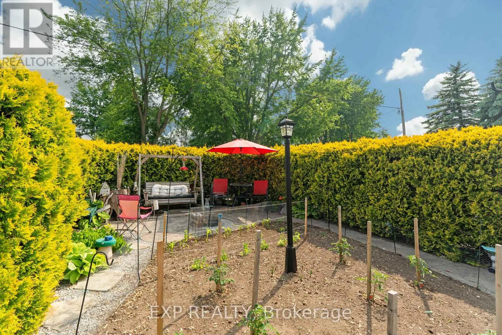8458 LAZY LANE
