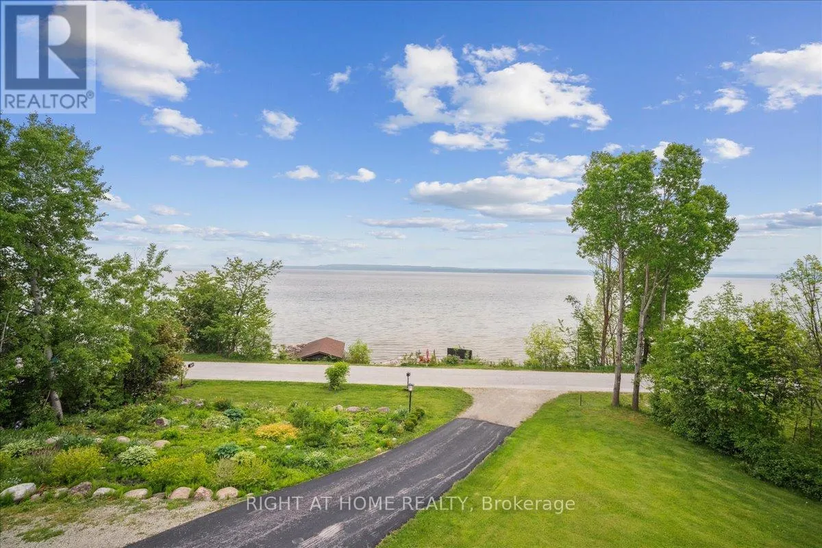 339520 PRESQU'ILE ROAD
