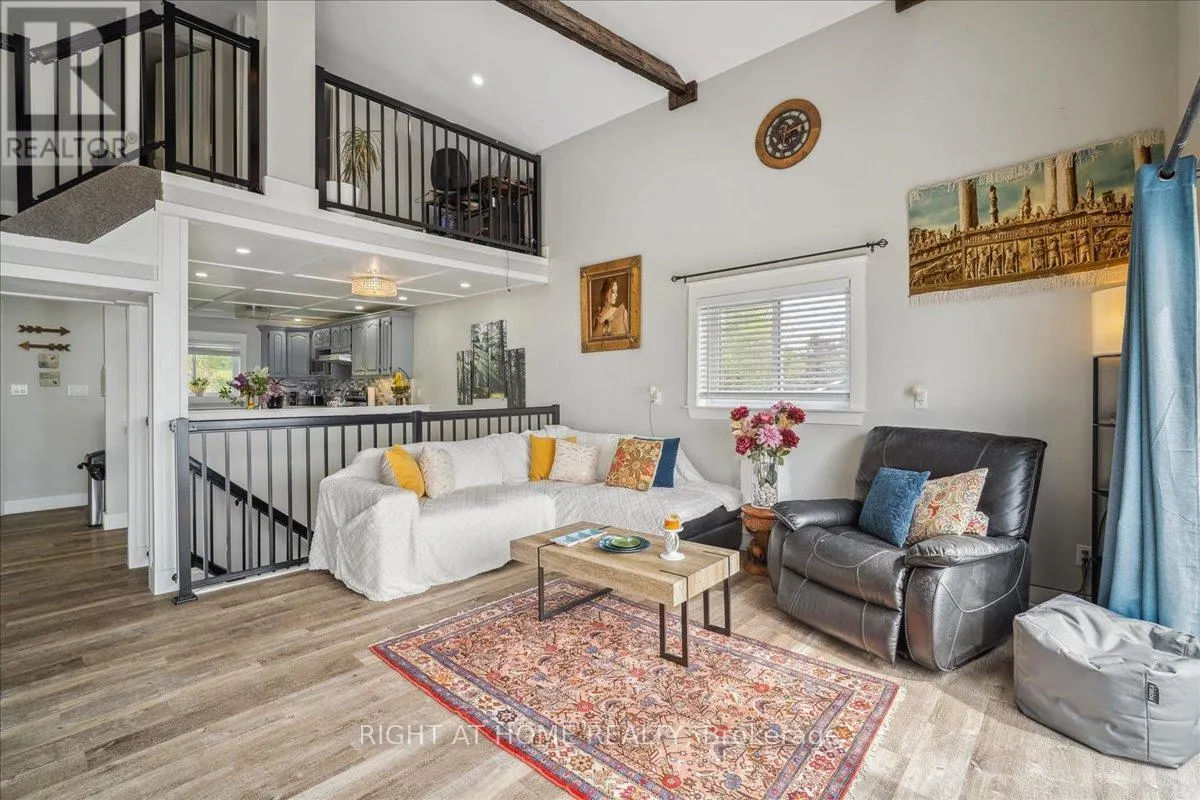 339520 PRESQU'ILE ROAD
