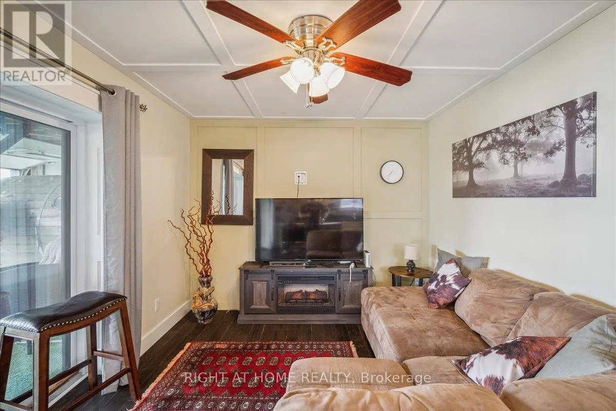 339520 PRESQU'ILE ROAD