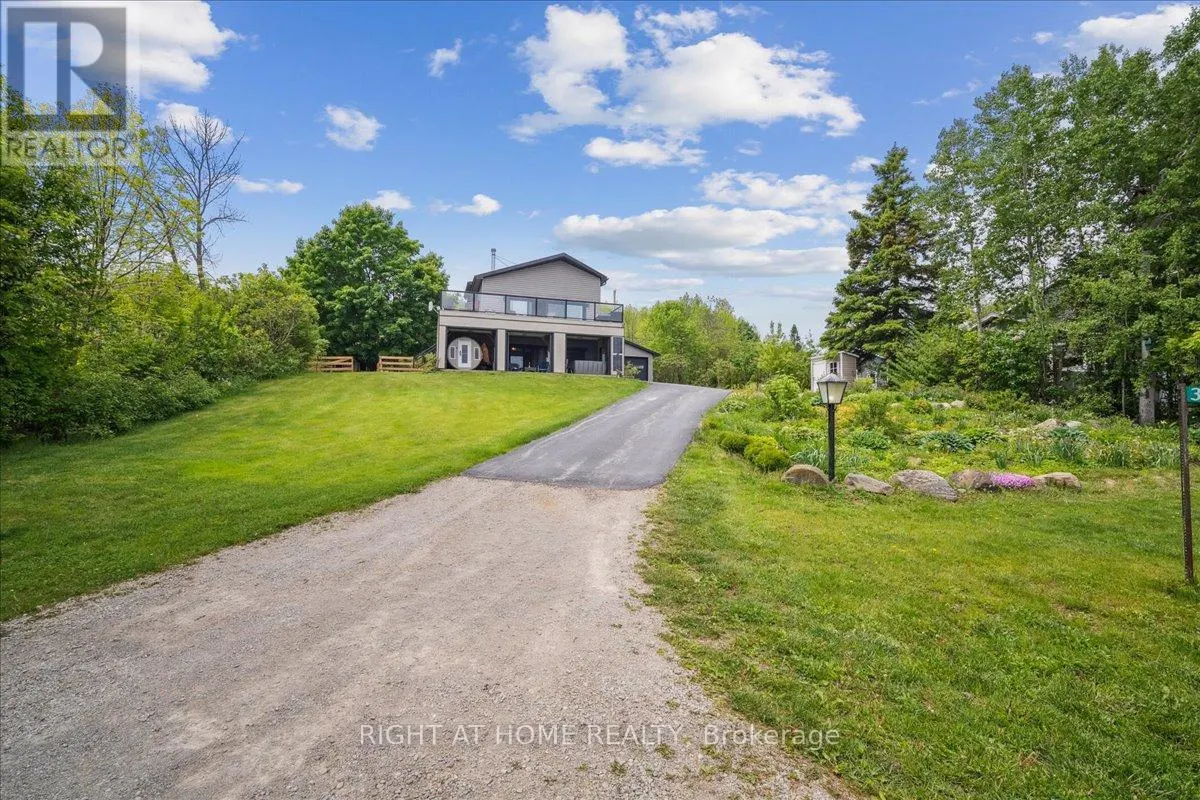 339520 PRESQU'ILE ROAD