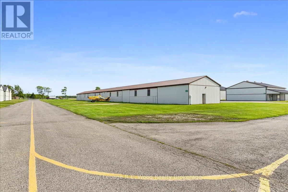 G2-14 - 244411 AIRPORT ROAD, #G2-14