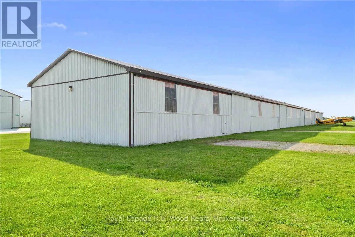 G2-14 - 244411 AIRPORT ROAD, #G2-14