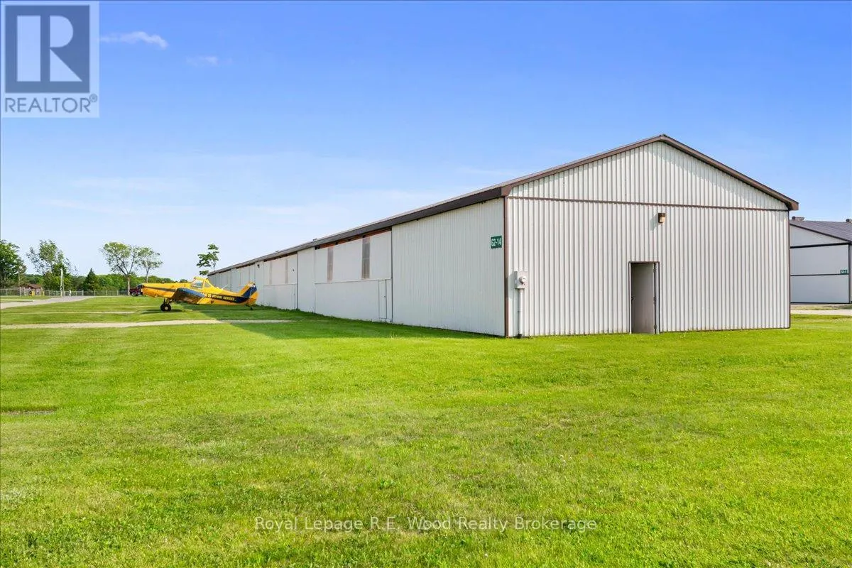 G2-14 - 244411 AIRPORT ROAD, #G2-14