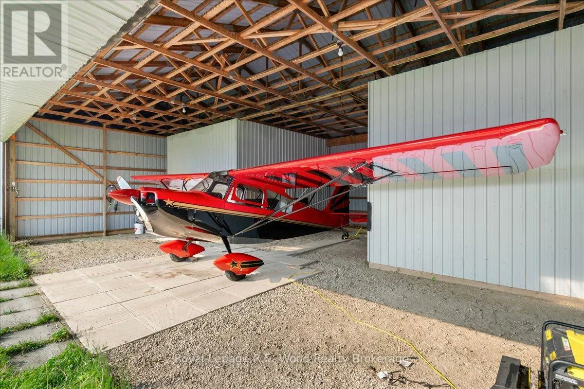 G2-14 - 244411 AIRPORT ROAD, #G2-14