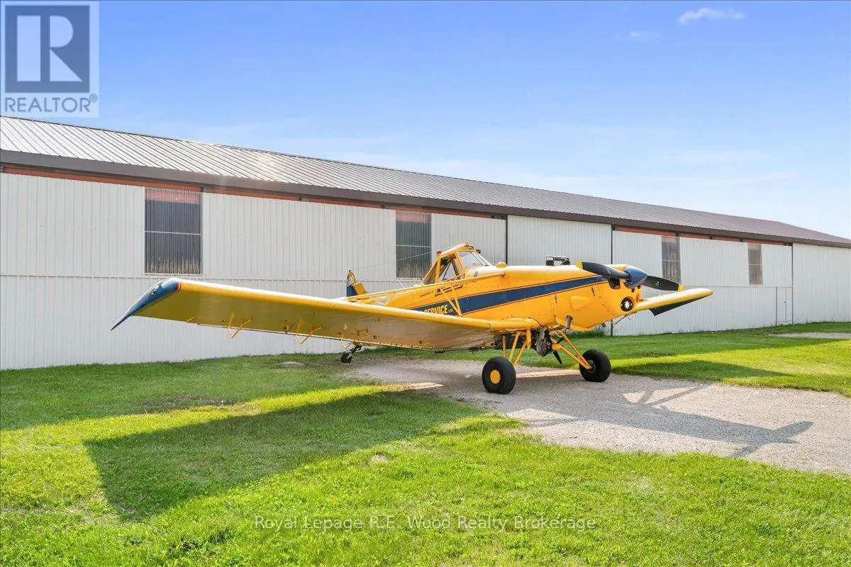 G2-14 - 244411 AIRPORT ROAD, #G2-14