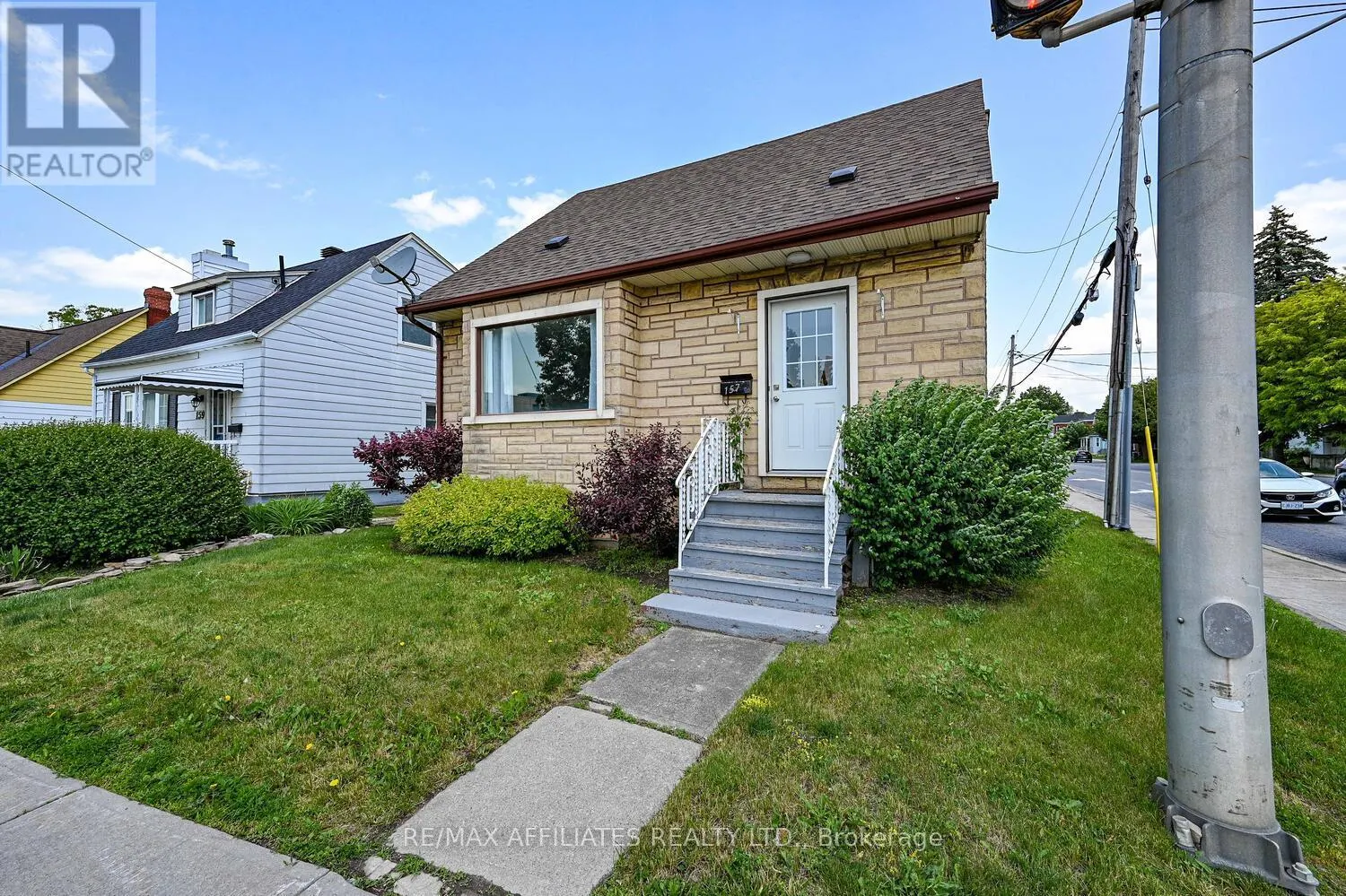157 ELMSLEY STREET N