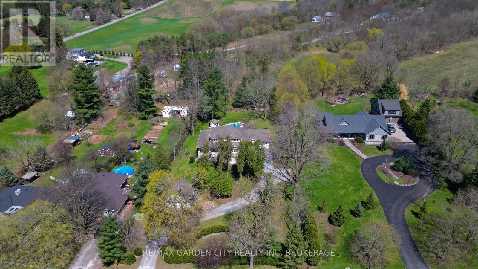273 CANBORO ROAD