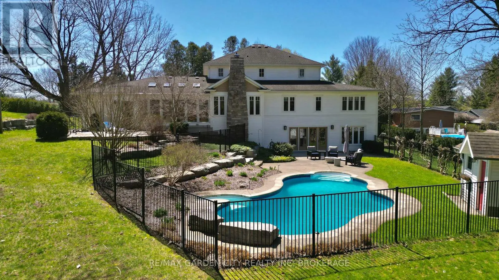 273 CANBORO ROAD