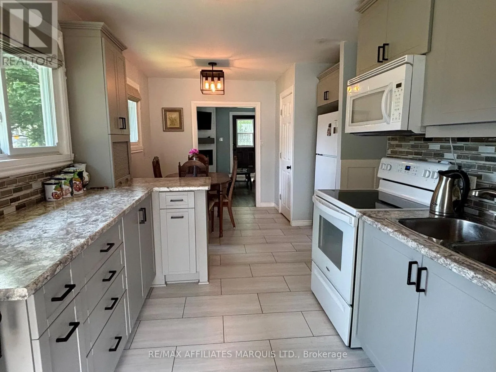 1005 OSBORNE AVENUE