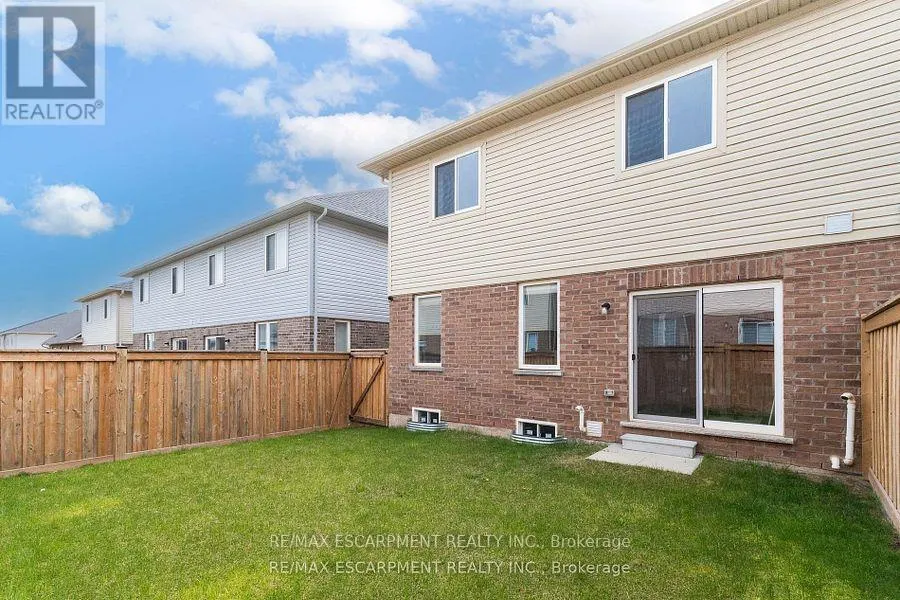 41 FOOTHILLS LANE