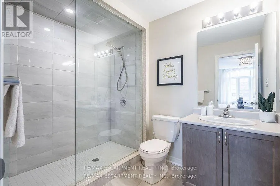 41 FOOTHILLS LANE