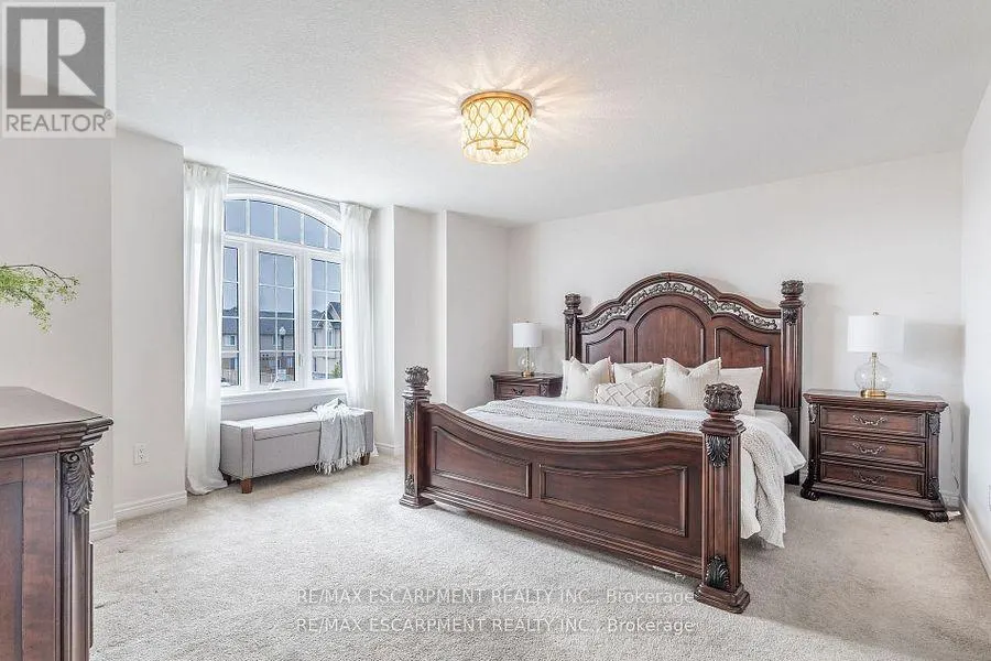41 FOOTHILLS LANE