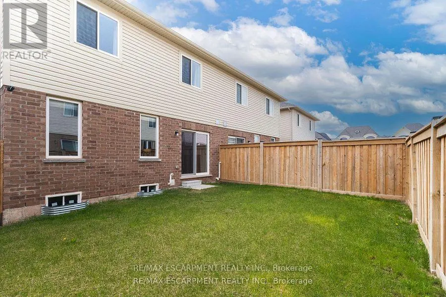 41 FOOTHILLS LANE