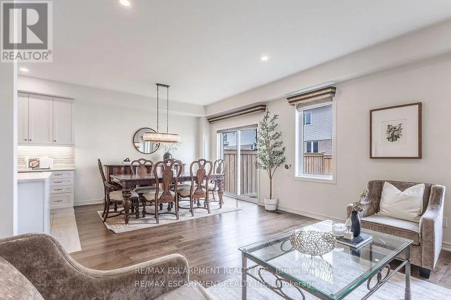 41 FOOTHILLS LANE