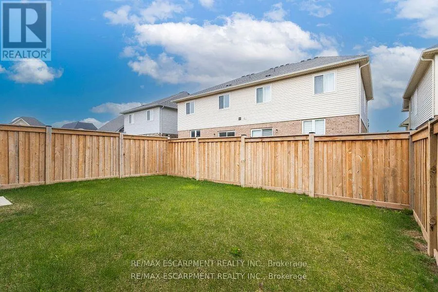 41 FOOTHILLS LANE