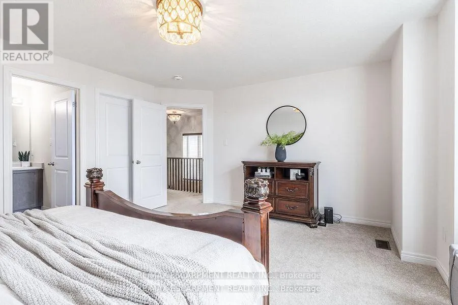 41 FOOTHILLS LANE