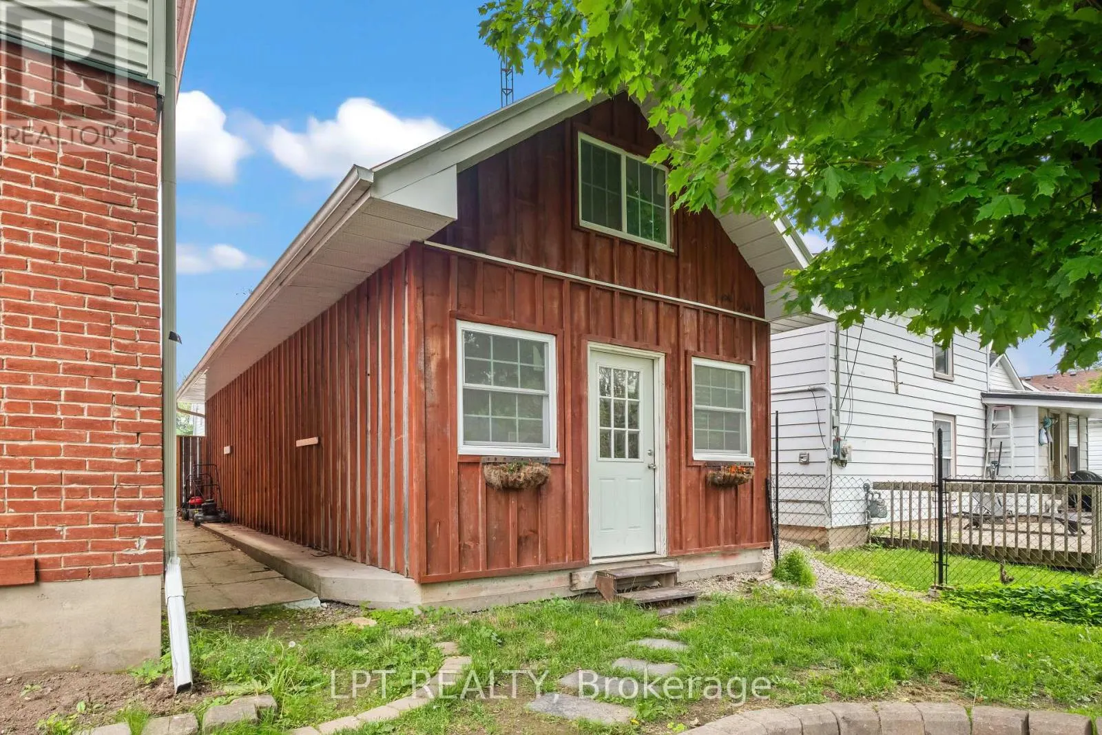 277 BROCK STREET