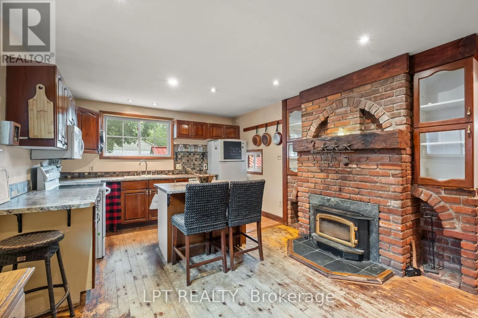 277 BROCK STREET