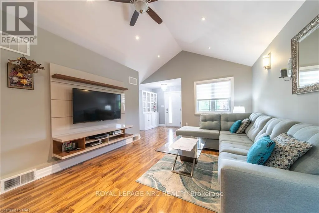 2876 HIGHWAY 3 E