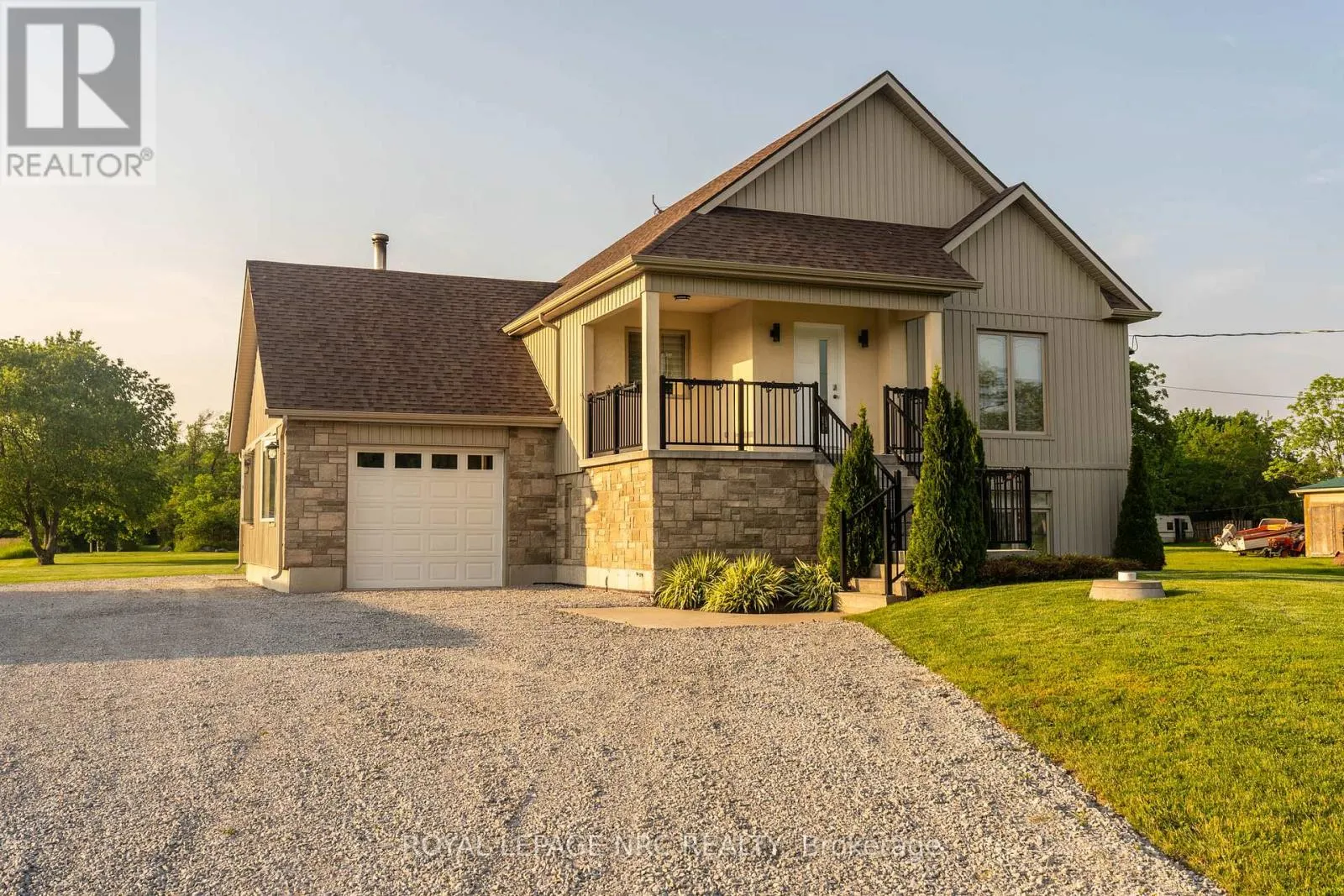 2876 HIGHWAY 3 E