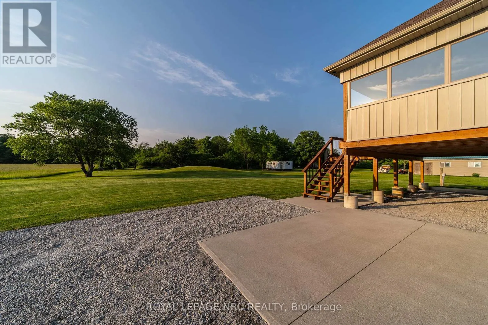 2876 HIGHWAY 3 E