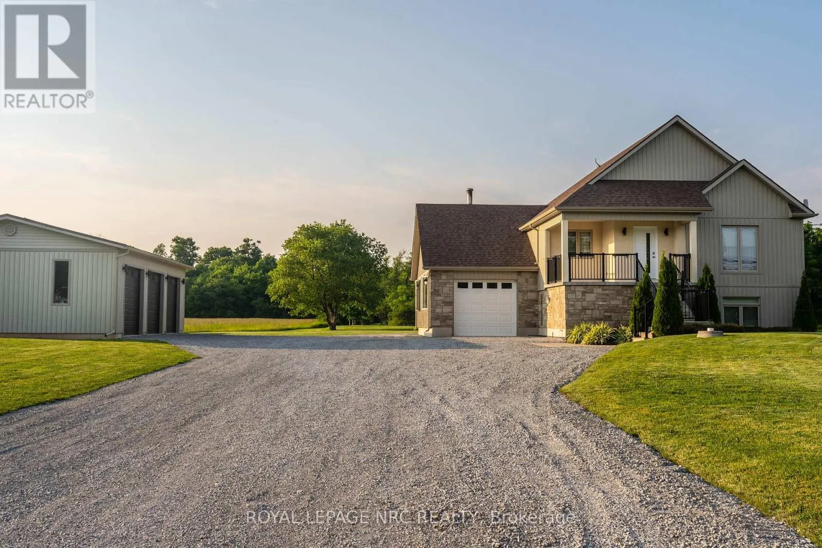 2876 HIGHWAY 3 E