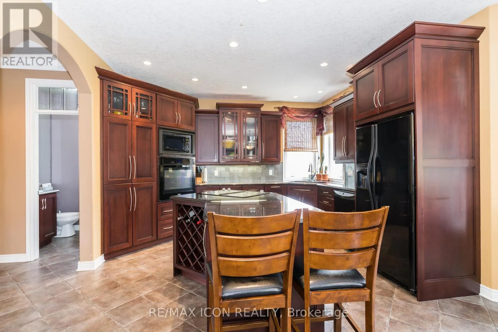 19 REDTAIL COURT