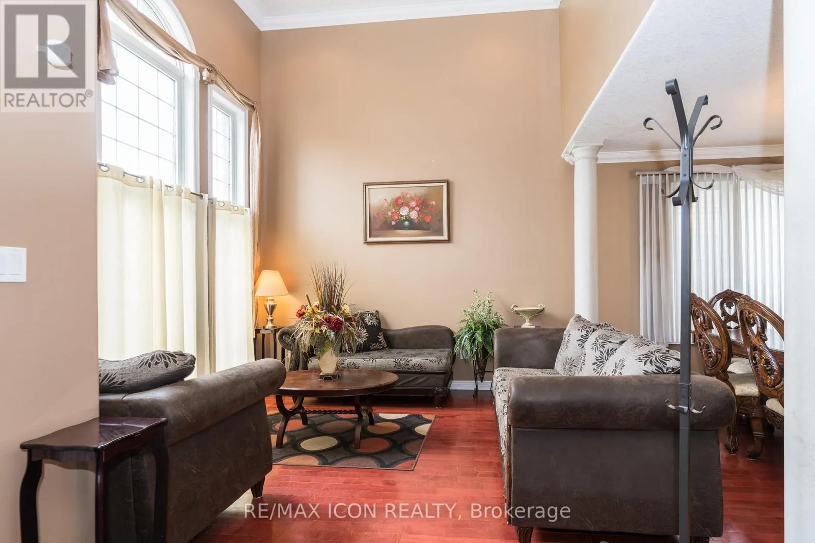 19 REDTAIL COURT