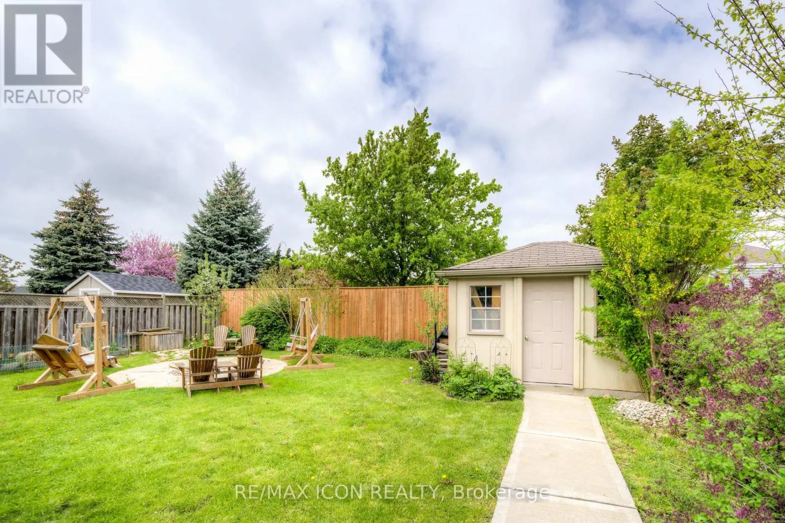 19 REDTAIL COURT
