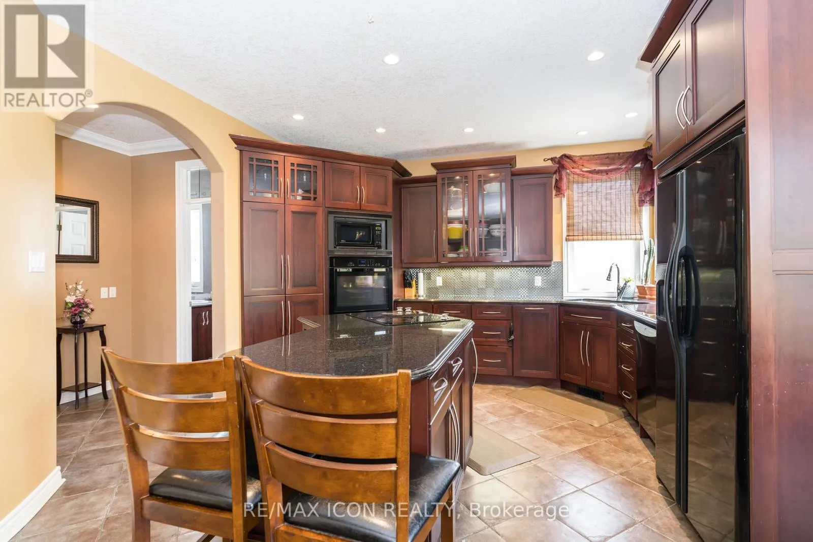 19 REDTAIL COURT