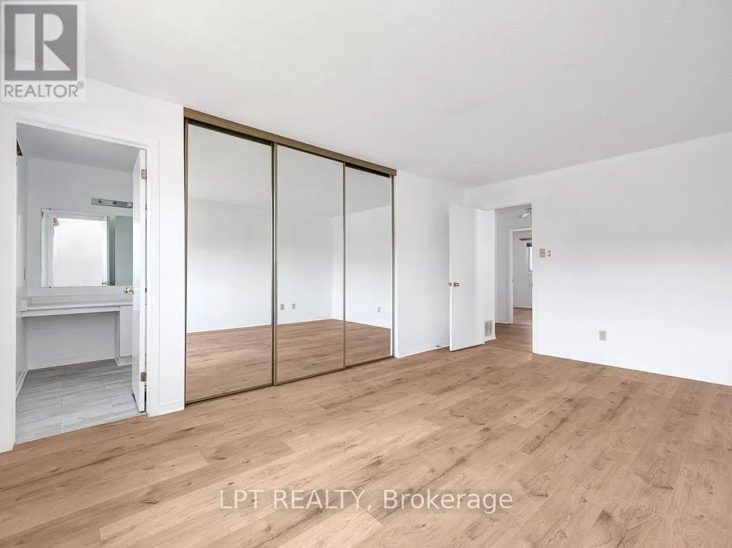 83 LANGSTROM CRESCENT