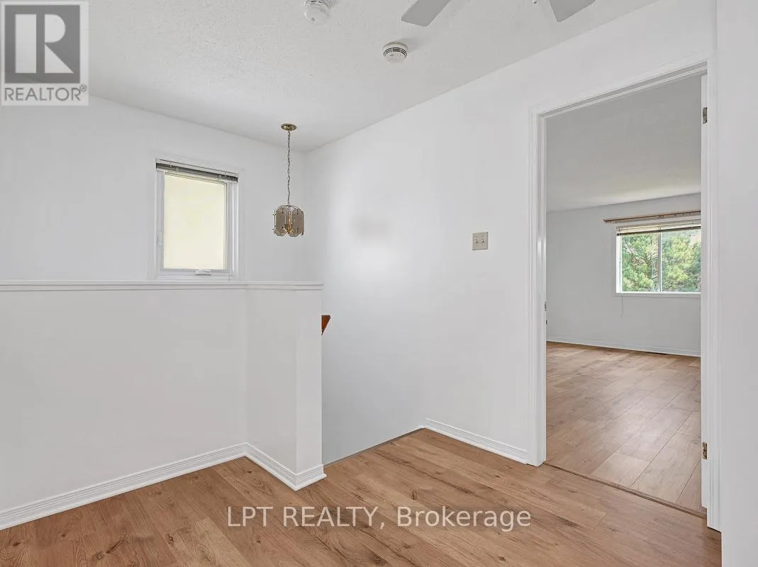 83 LANGSTROM CRESCENT