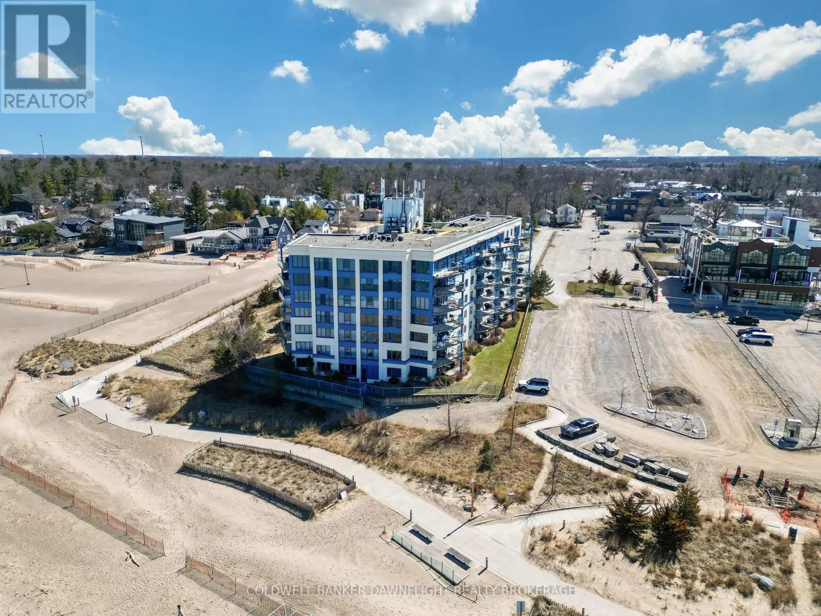 101 - 9 PINE STREET, #101