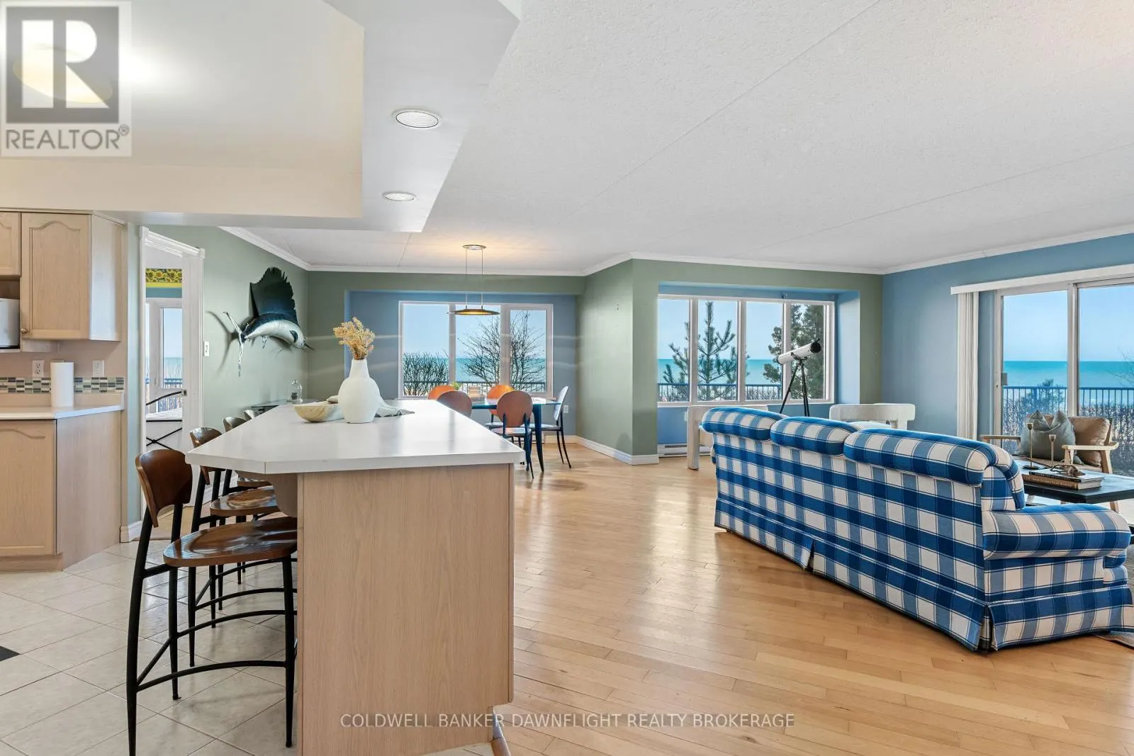 101 - 9 PINE STREET, #101