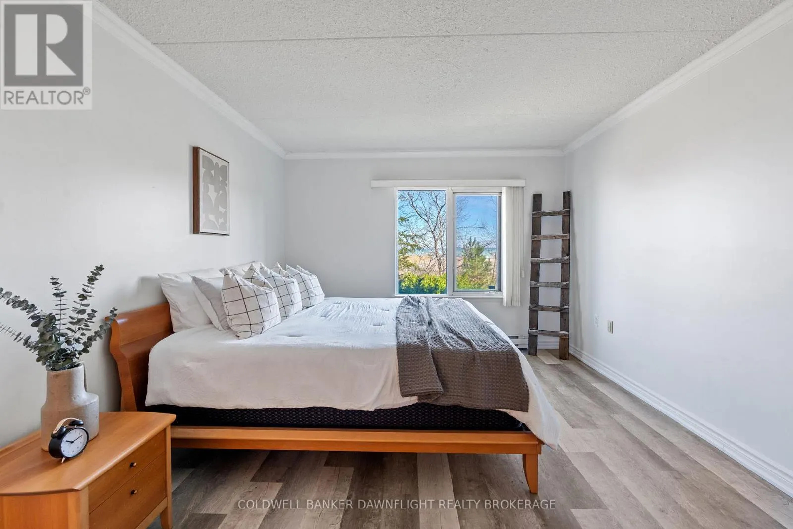 101 - 9 PINE STREET, #101