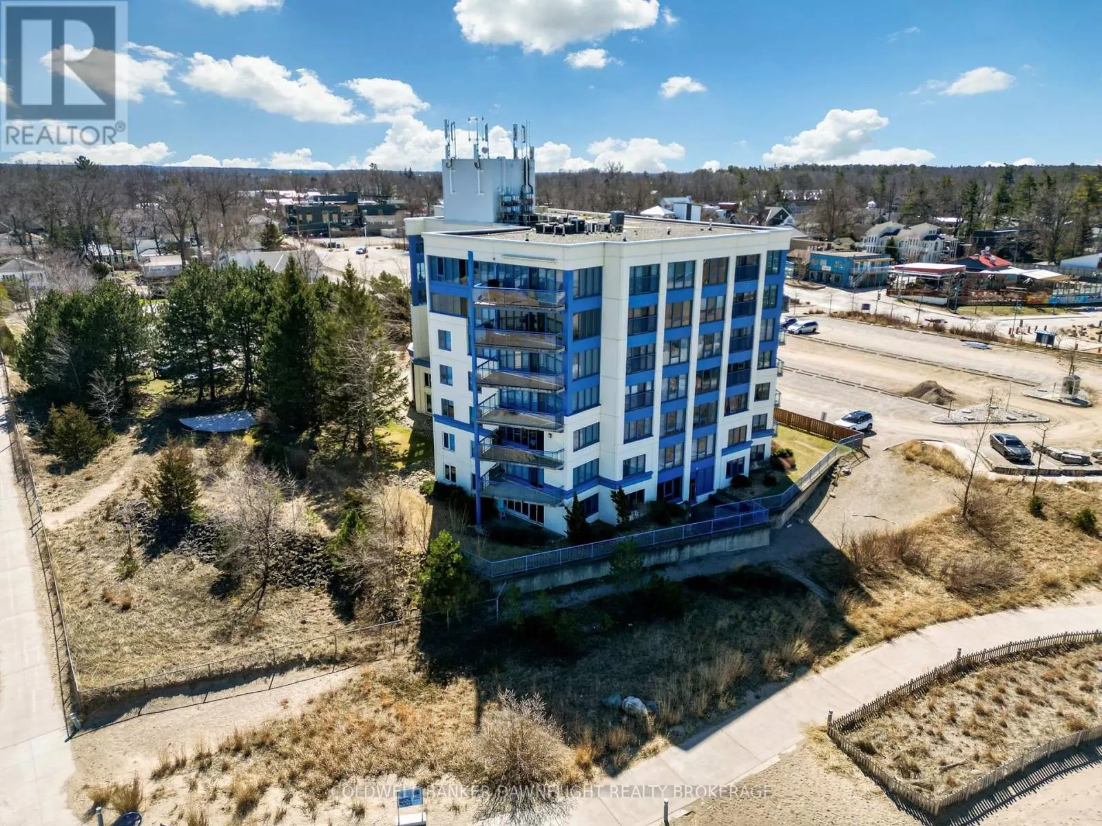 101 - 9 PINE STREET, #101