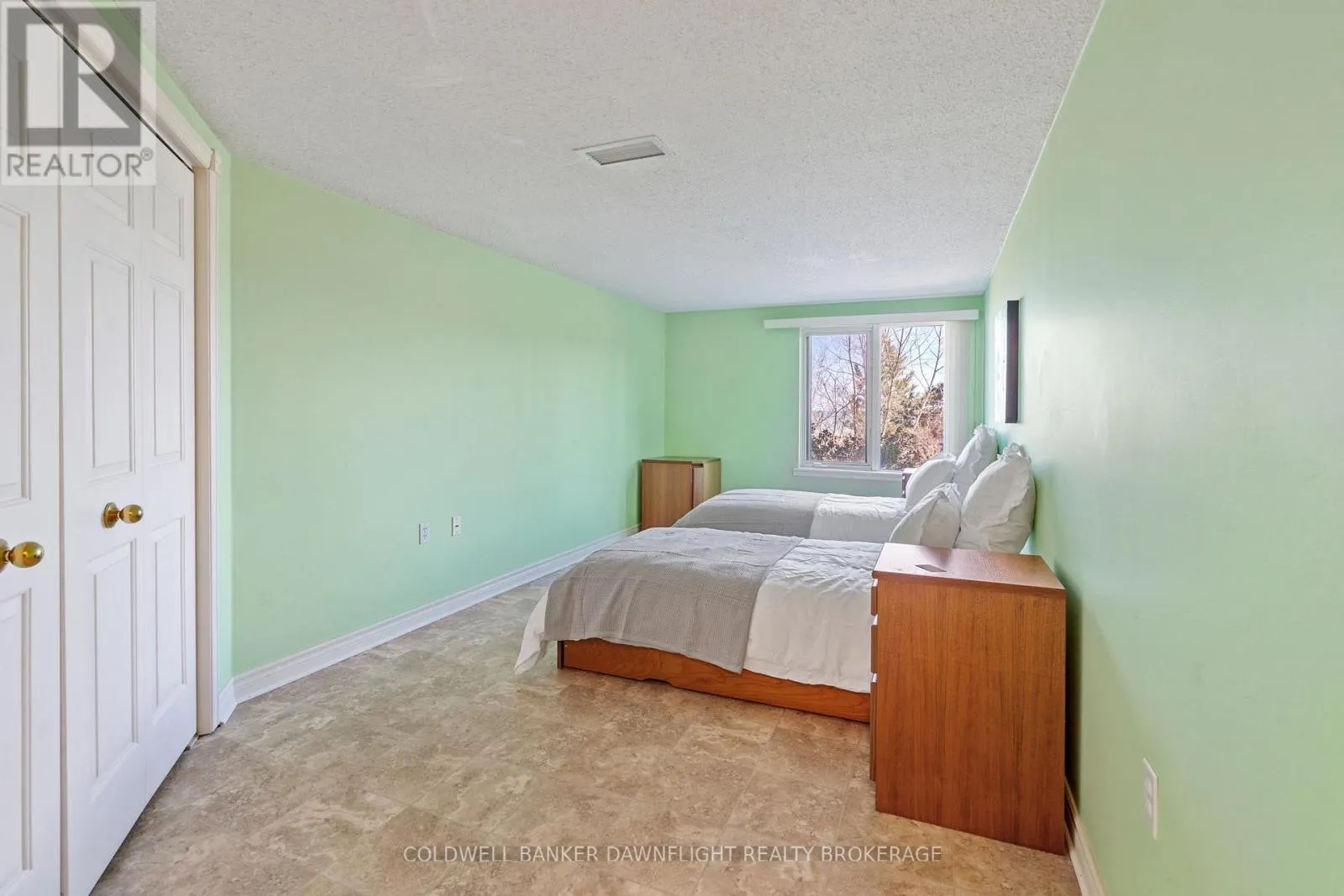 101 - 9 PINE STREET, #101