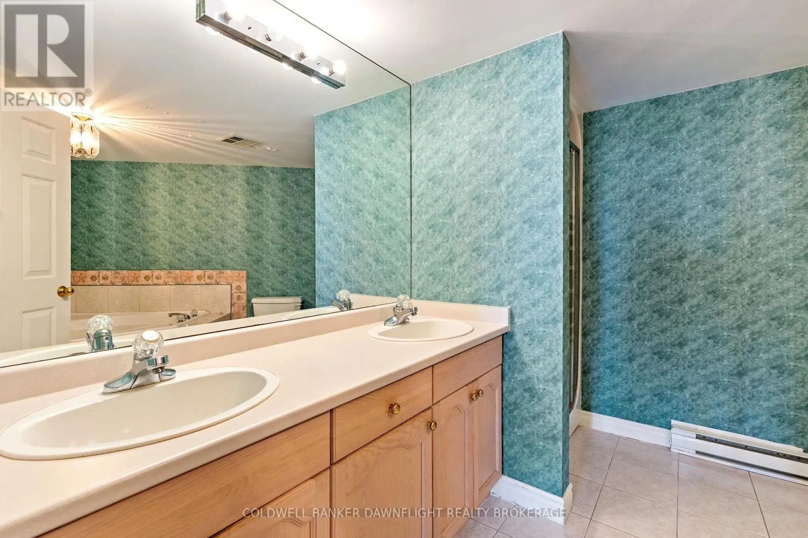 101 - 9 PINE STREET, #101