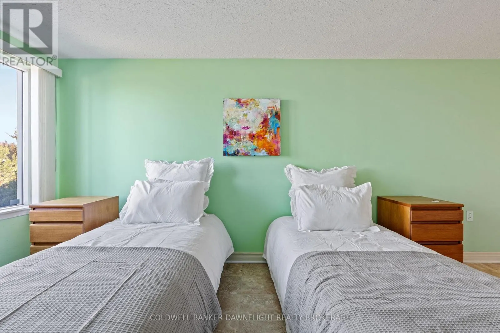 101 - 9 PINE STREET, #101