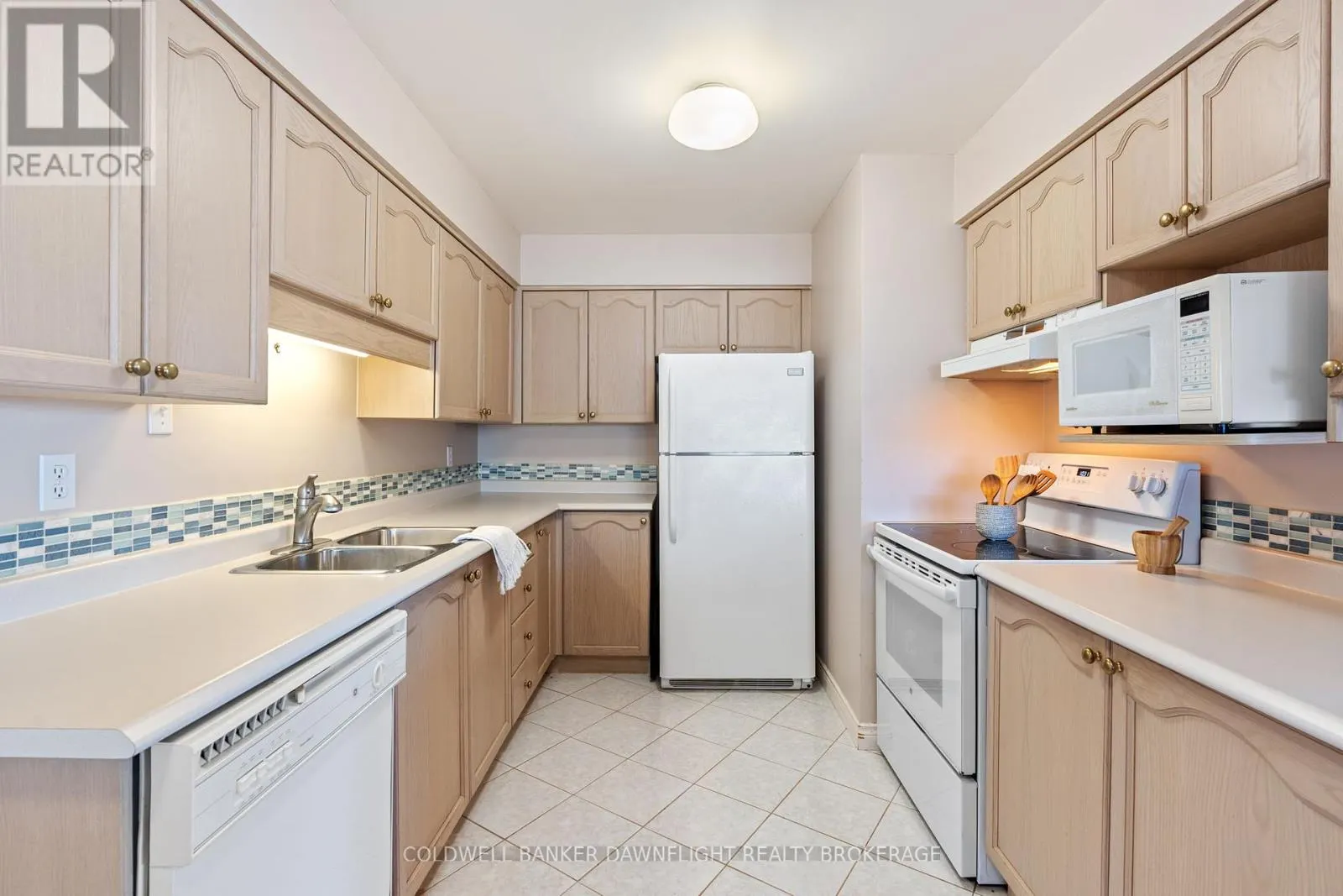 101 - 9 PINE STREET, #101