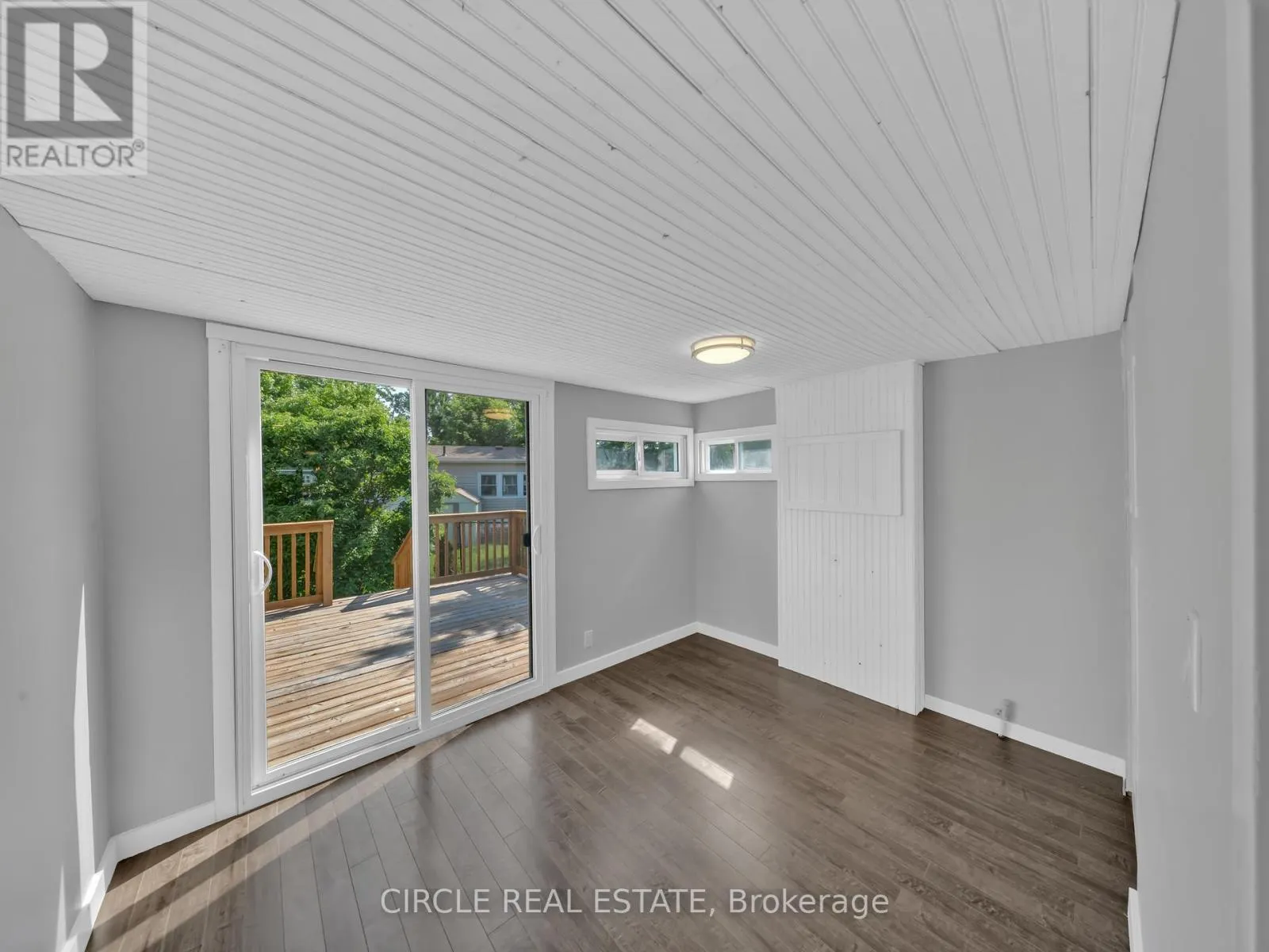 5 MAPLE DRIVE