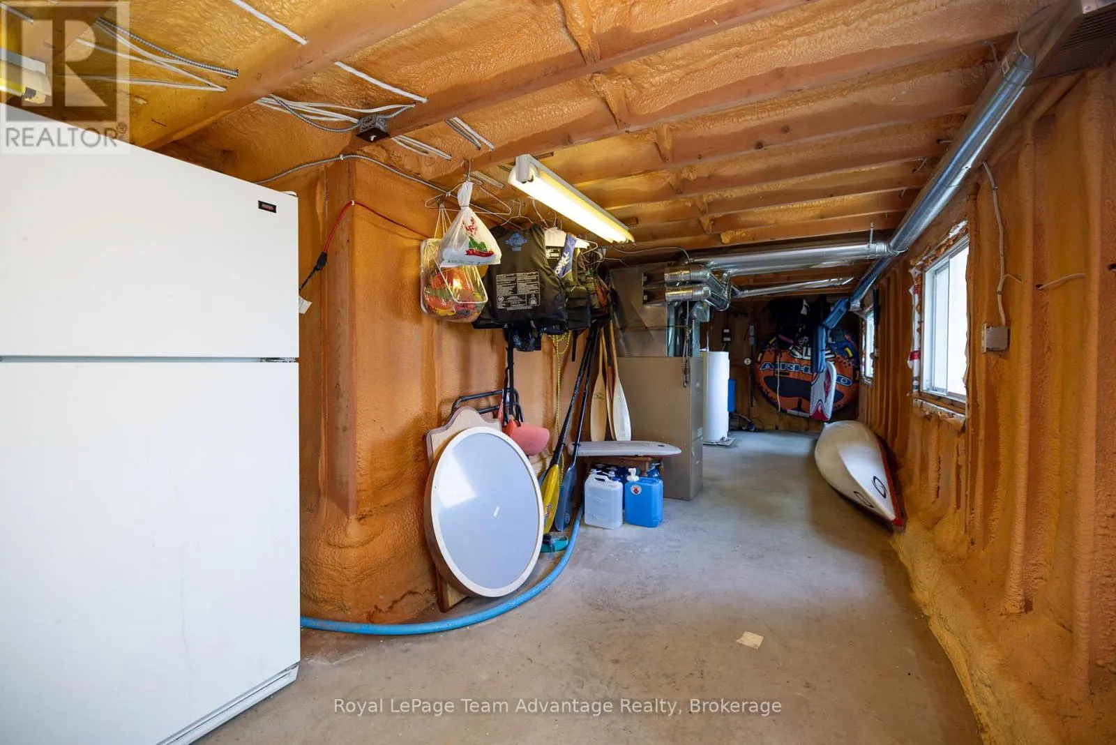 25 LIMBERT LANE N