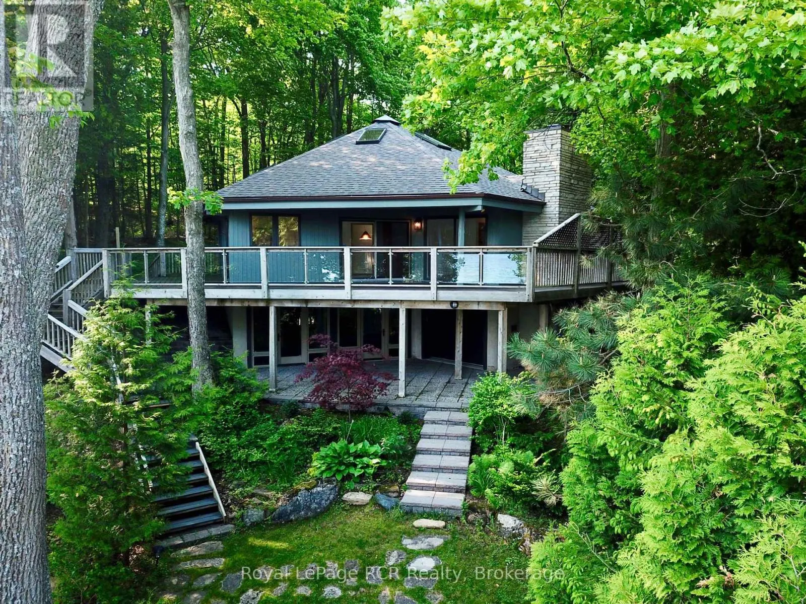 15 GEORGIAN DRIVE