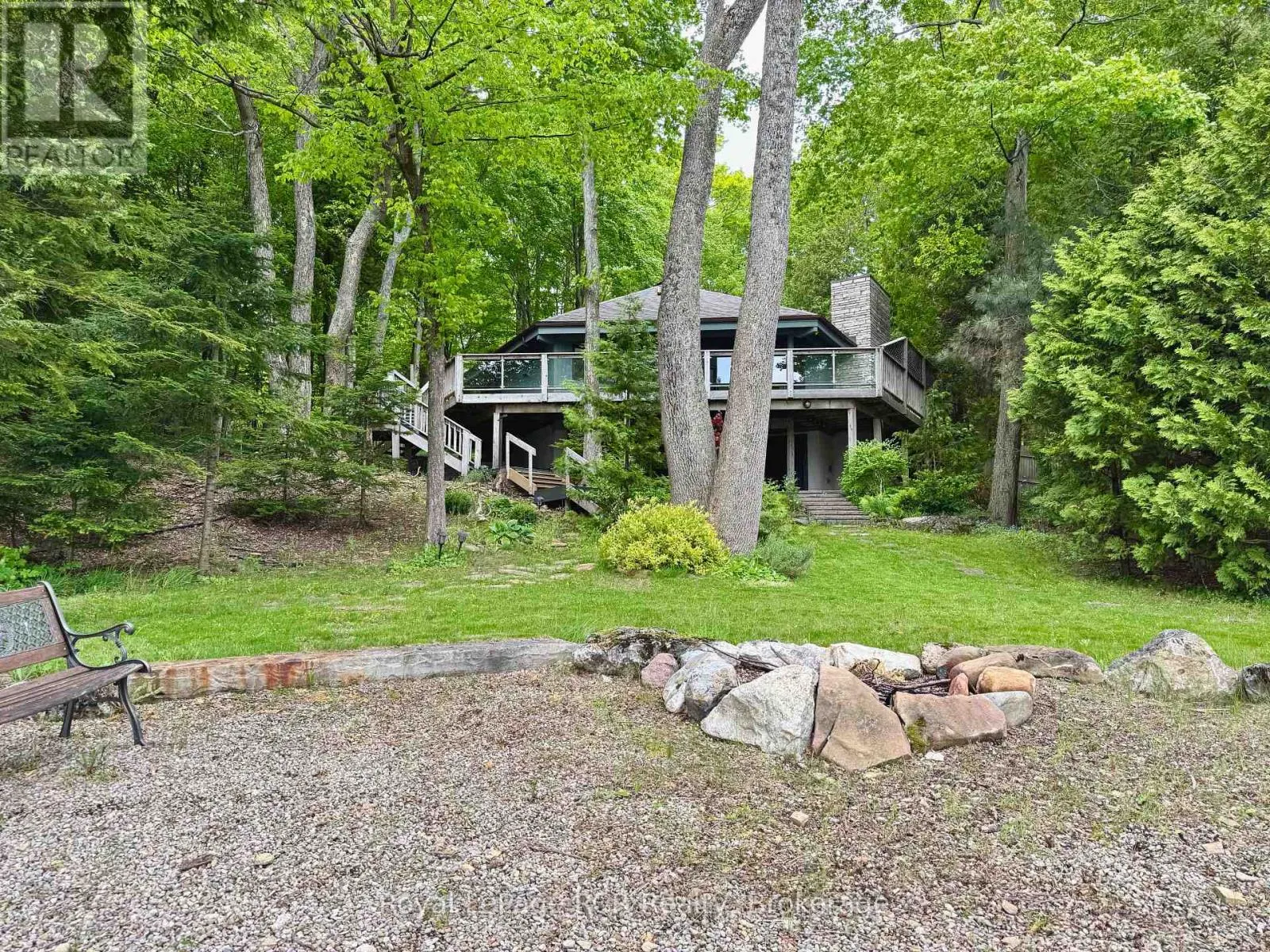 15 GEORGIAN DRIVE