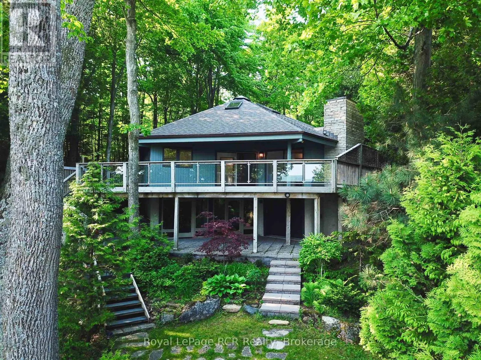 15 GEORGIAN DRIVE