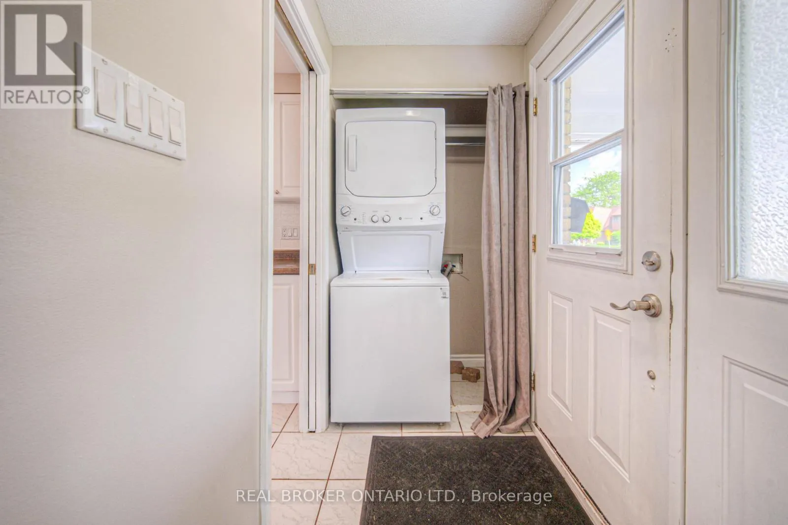 119 KINGSWOOD DRIVE