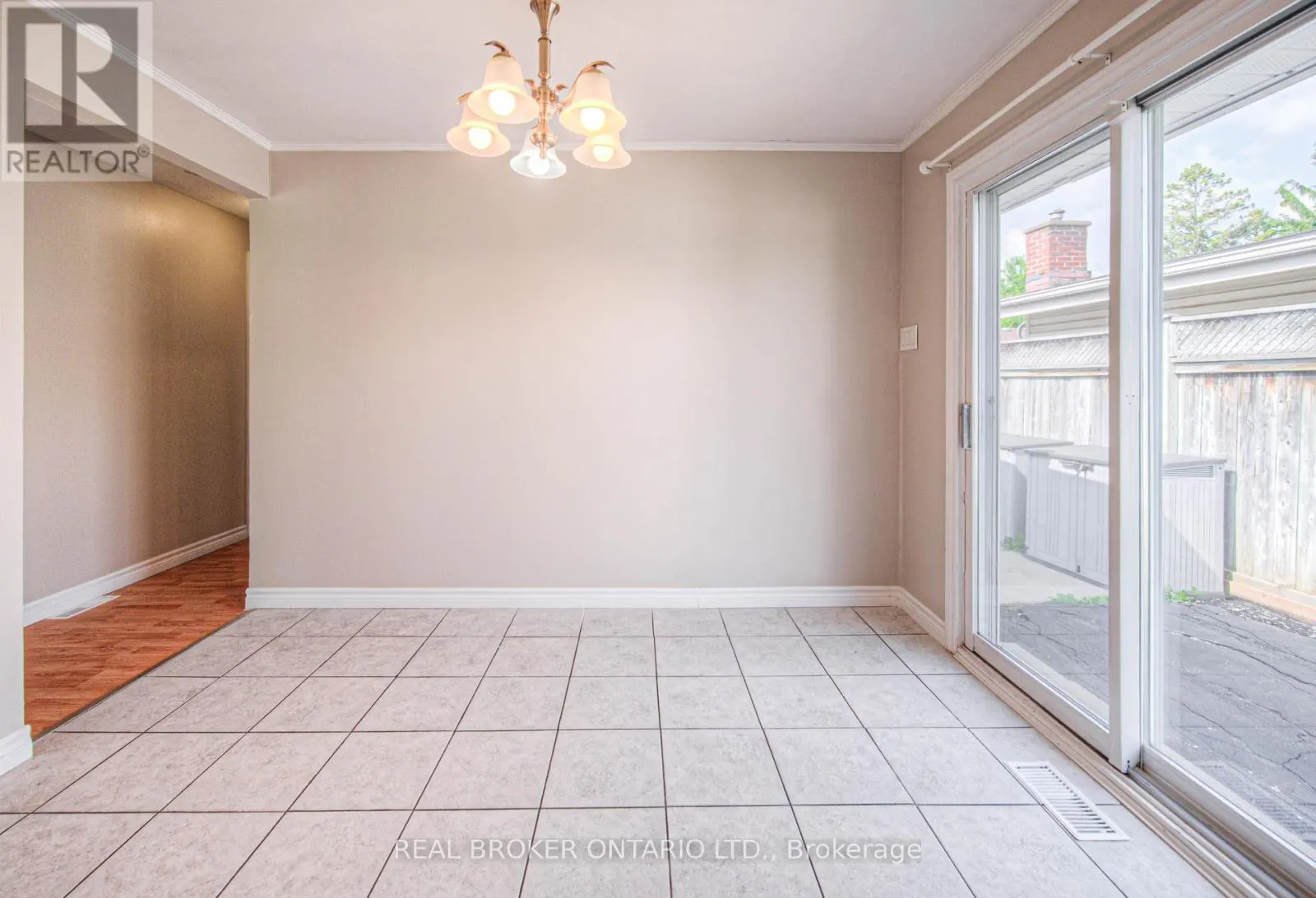 119 KINGSWOOD DRIVE